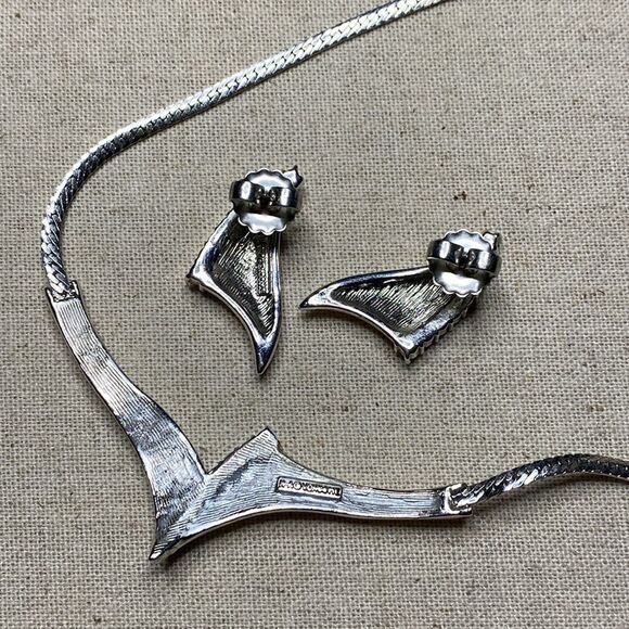 💛 Vintage Vendome Crystal & Enamel Necklace & Earring Set - Picture 4 of 6